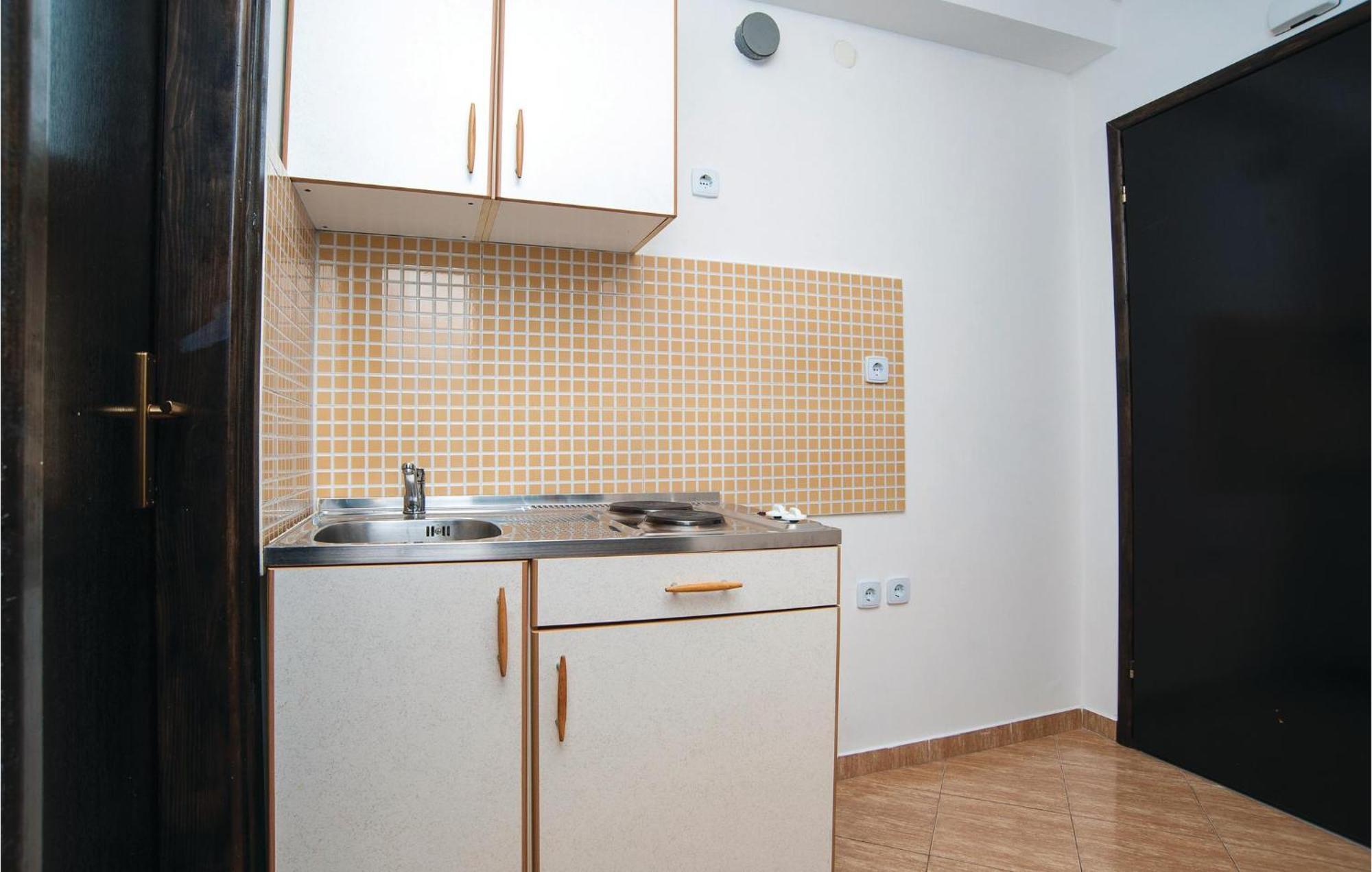 8 Bedroom Nice Home In Kakma Exterior photo